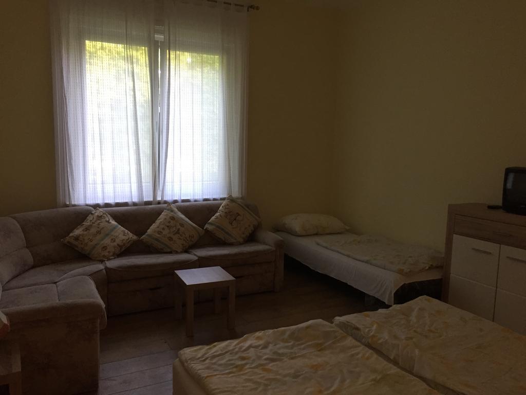 Palma Apartmanhaz Шіофок Екстер'єр фото