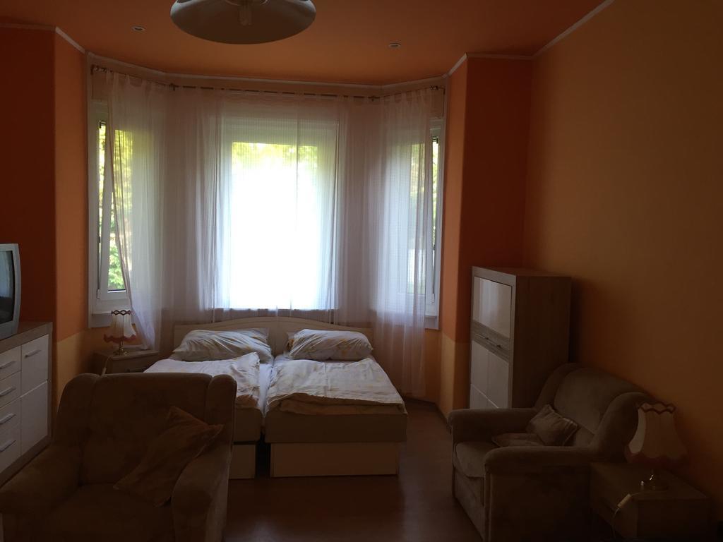 Palma Apartmanhaz Шіофок Екстер'єр фото